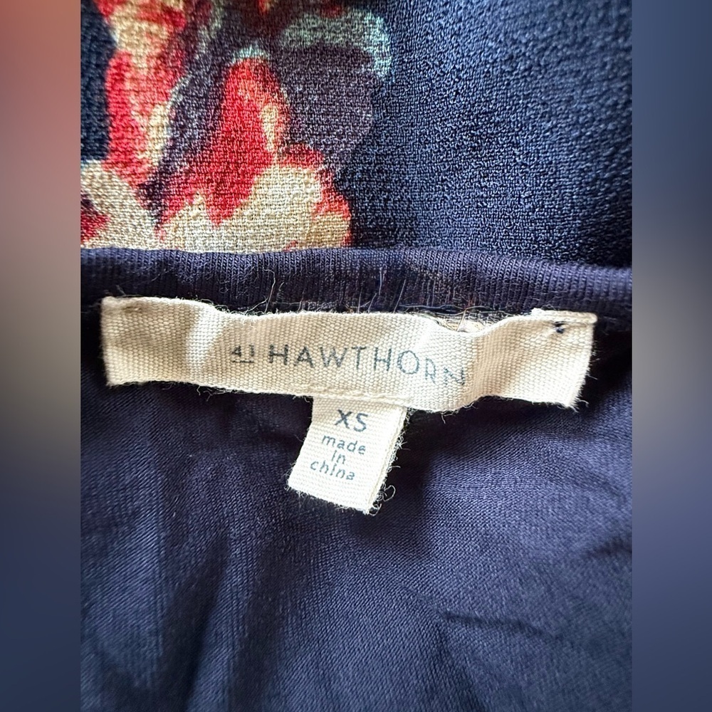 41 Hawthorn Evander Navy Floral Keyhole Dress – XS - Picture 5 of 8